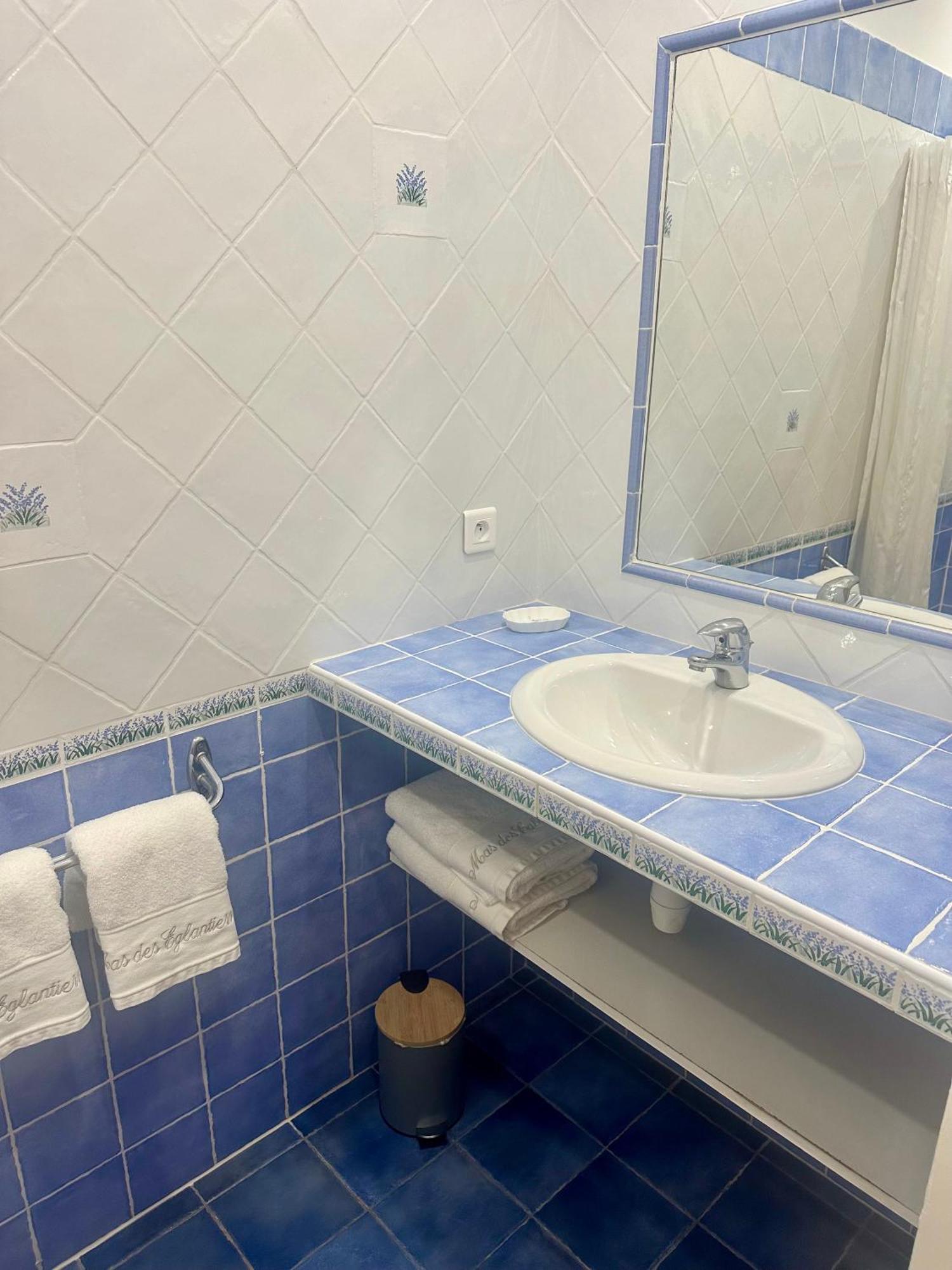 Le Mas Des Eglantiers Propiac Екстериор снимка
